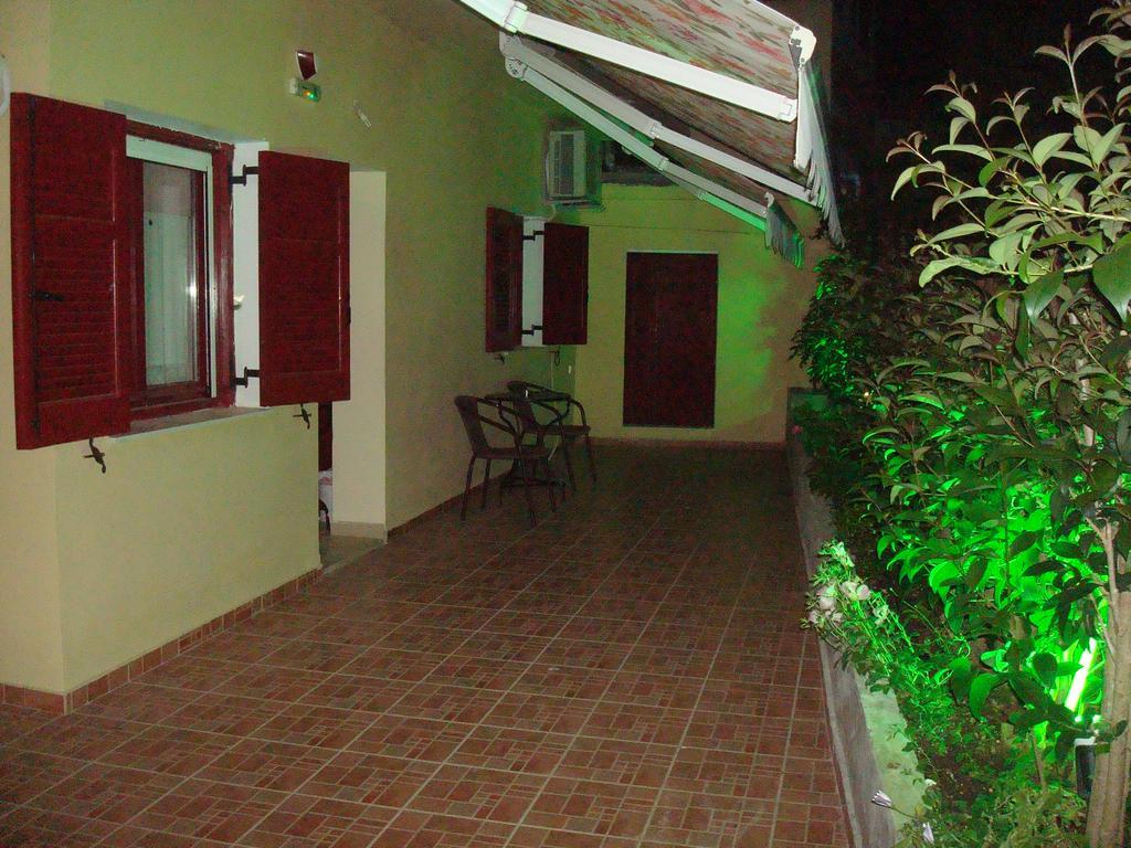 To Agridi Apartamento Tsoukaládhes Exterior foto